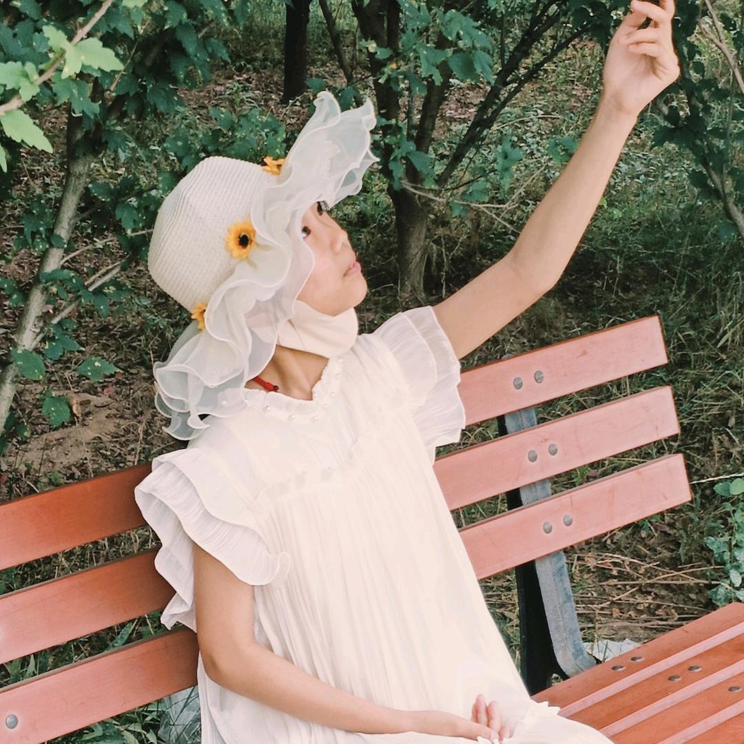 额滴小朵朵