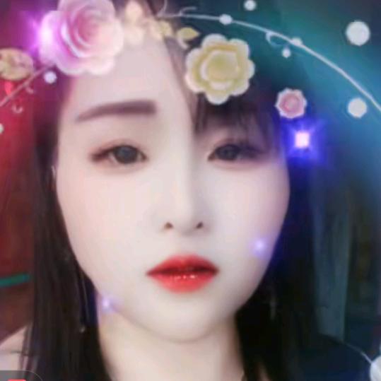 王霞