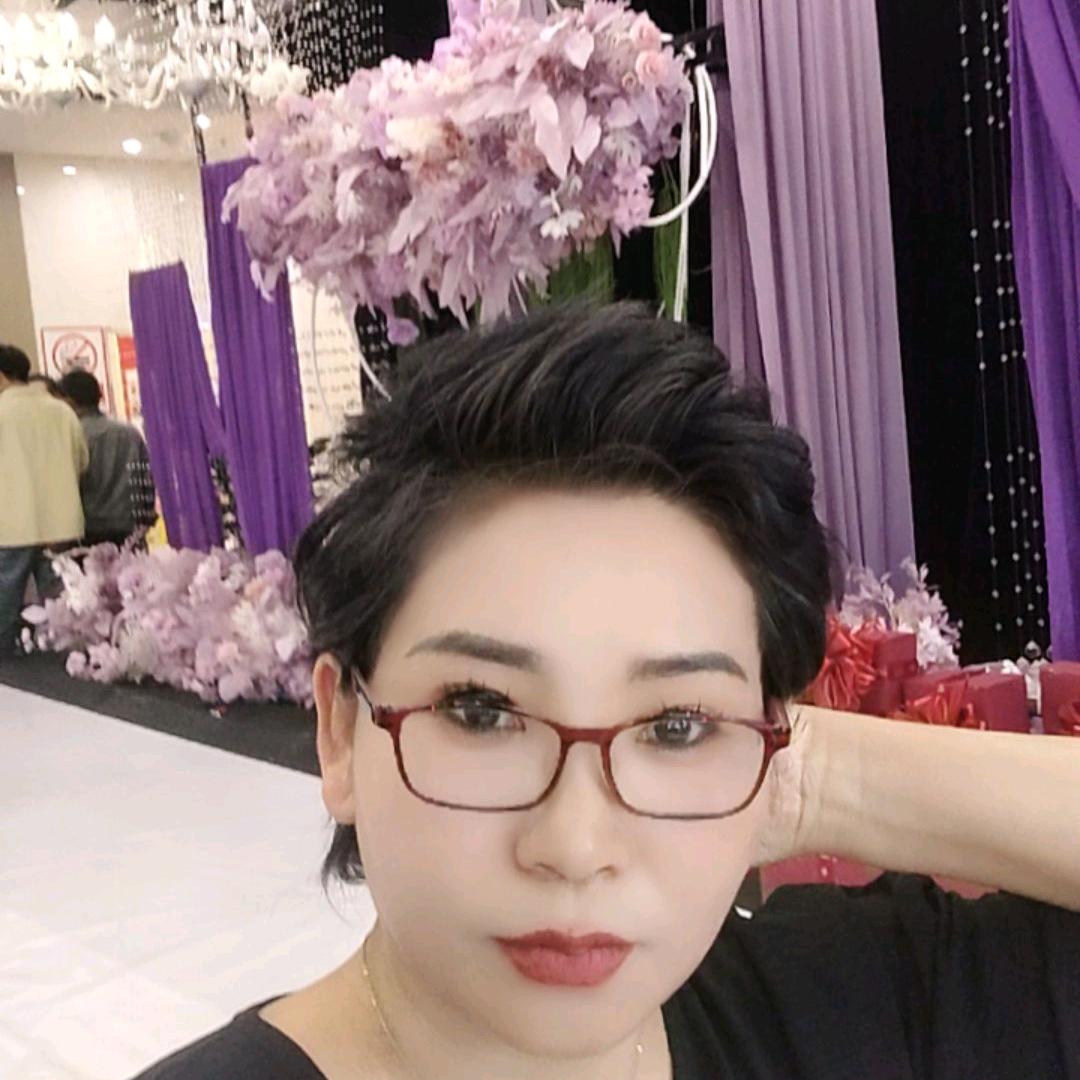 韩涵-婚礼策划-执礼喜娘