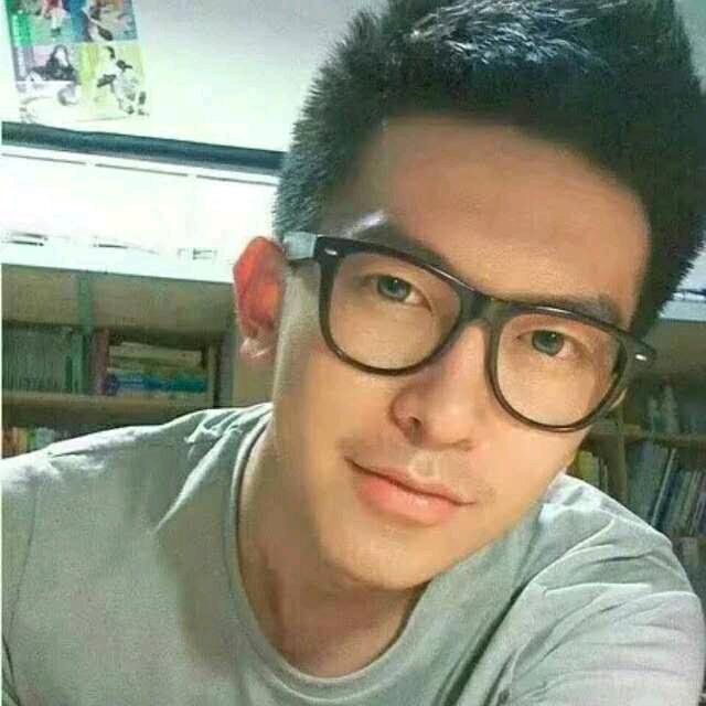 正英🍎