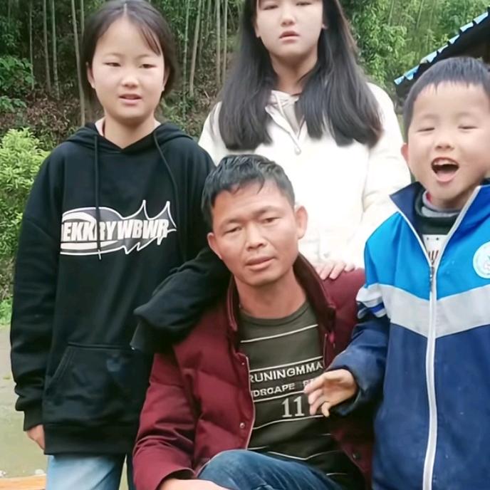 臭狗熊