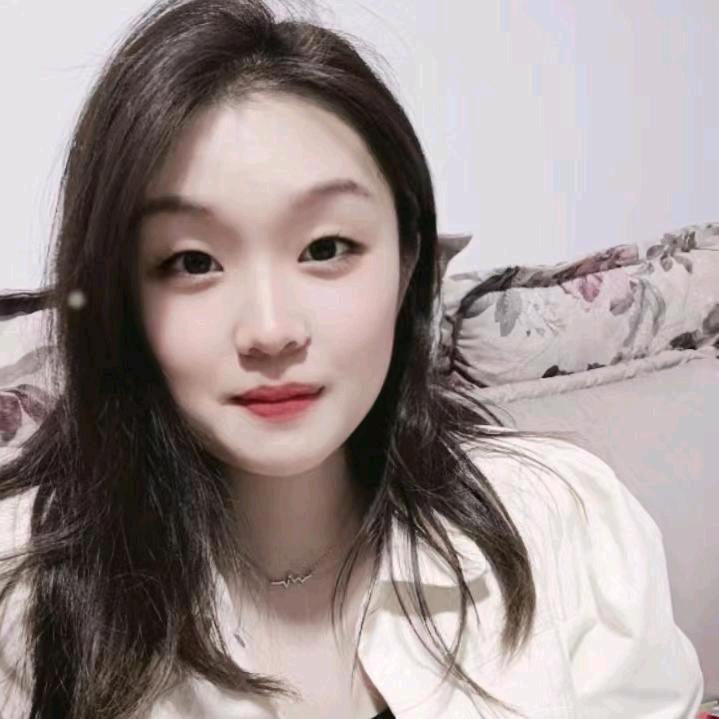 锦鲤张瘦瘦同学