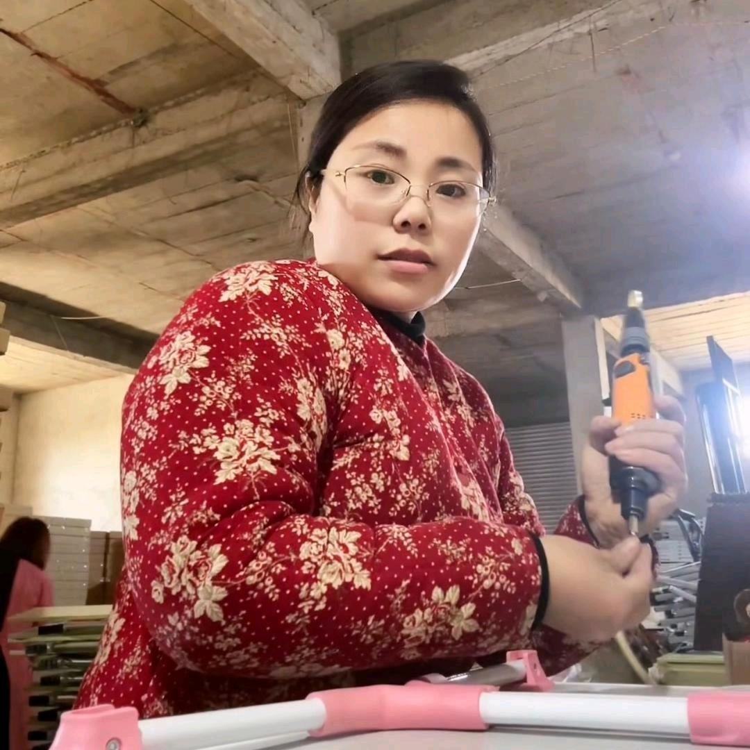 嘻嘻妈（小号首播）