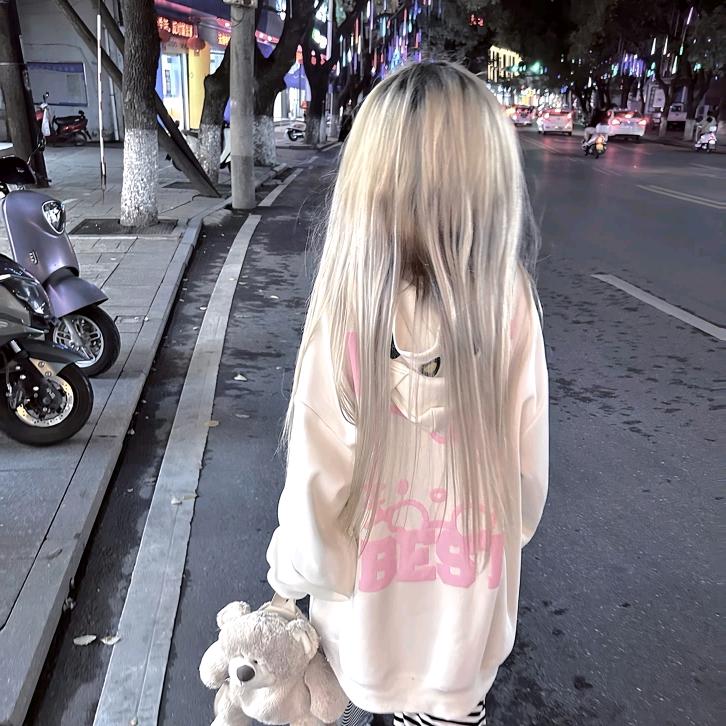 彤子-