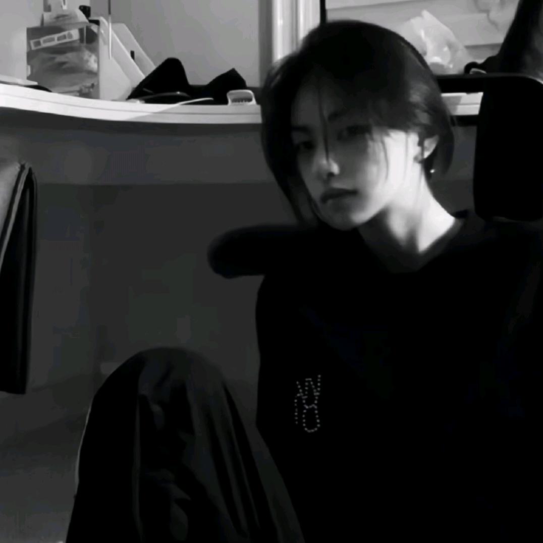 邱某™