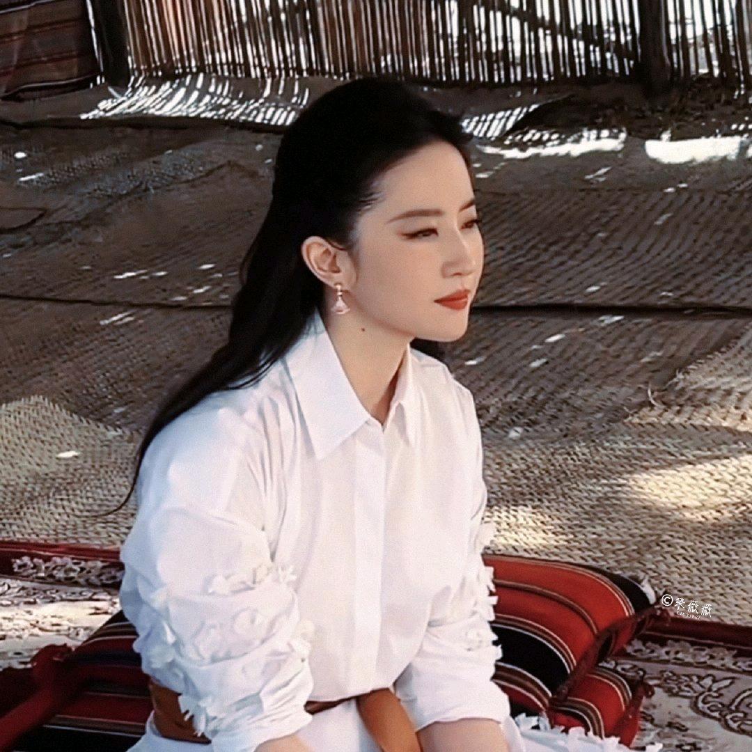 九营十八组仙子狗尾巴花(被赵小童饭撒过）