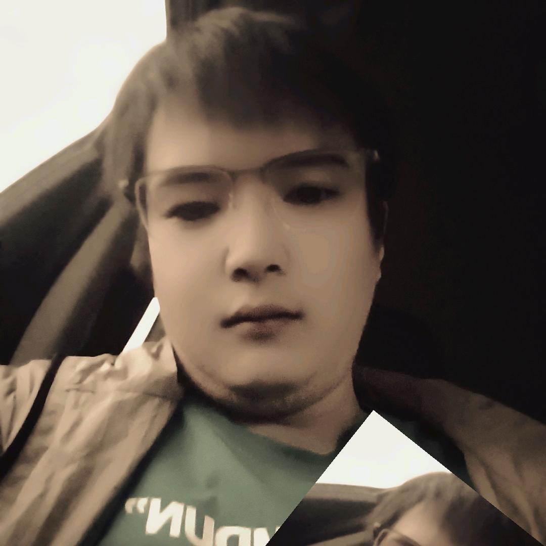 AA飞腾制镜A张凤伟