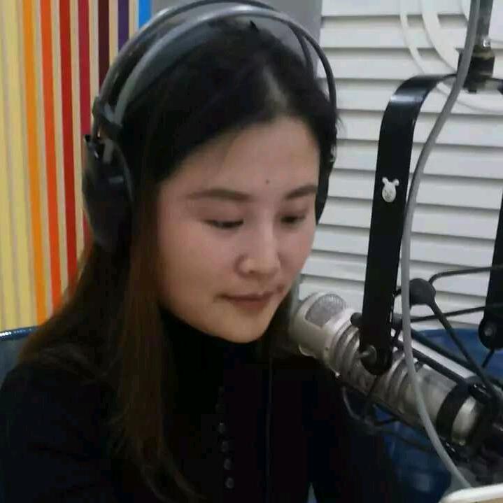 依燃FM radio