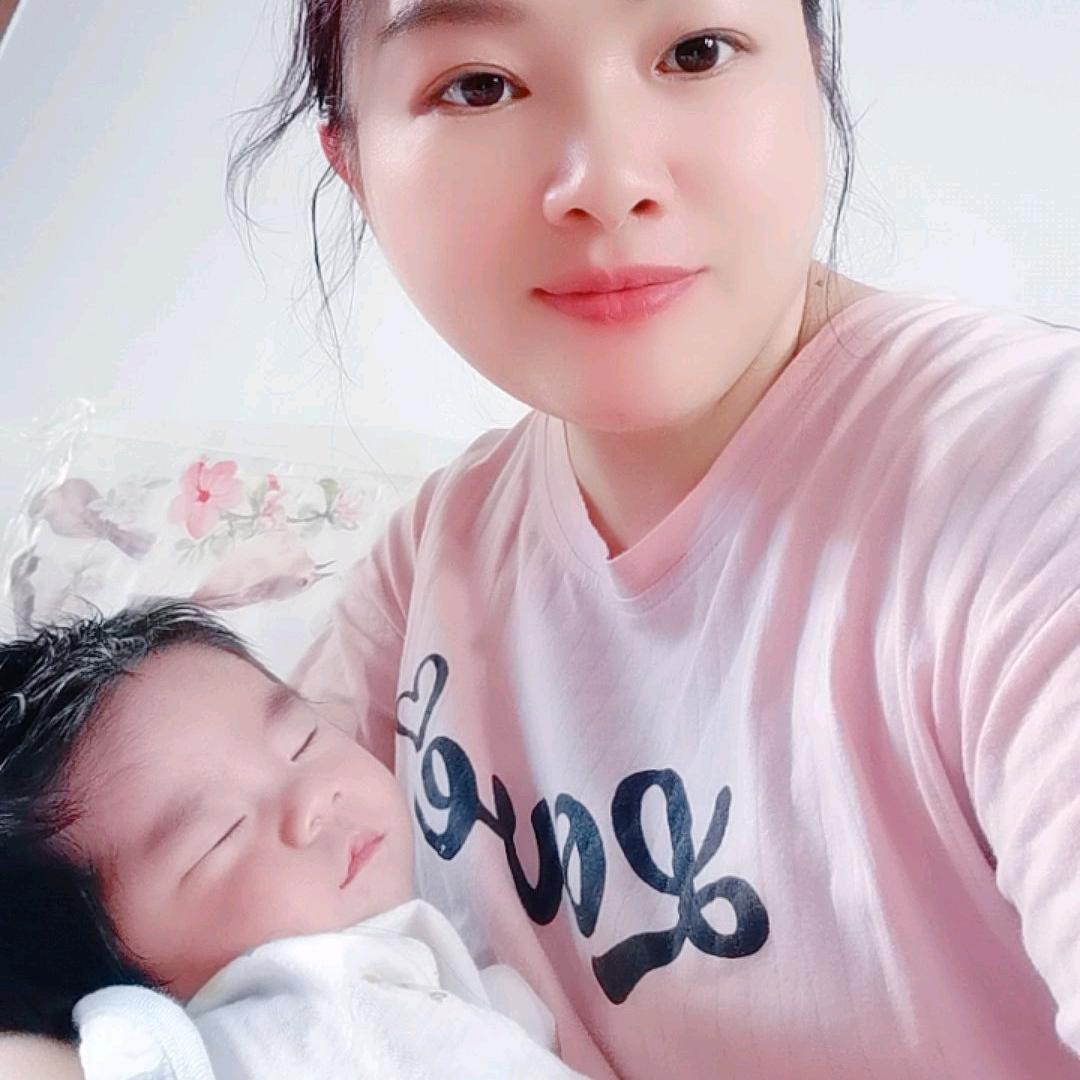 母婴护理师  燕子姐（带徒弟）