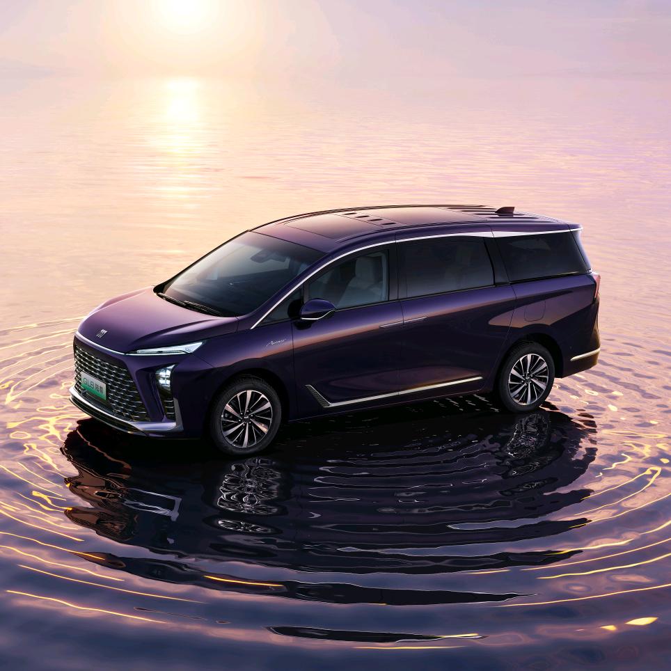 昆山华越GL8体验中心