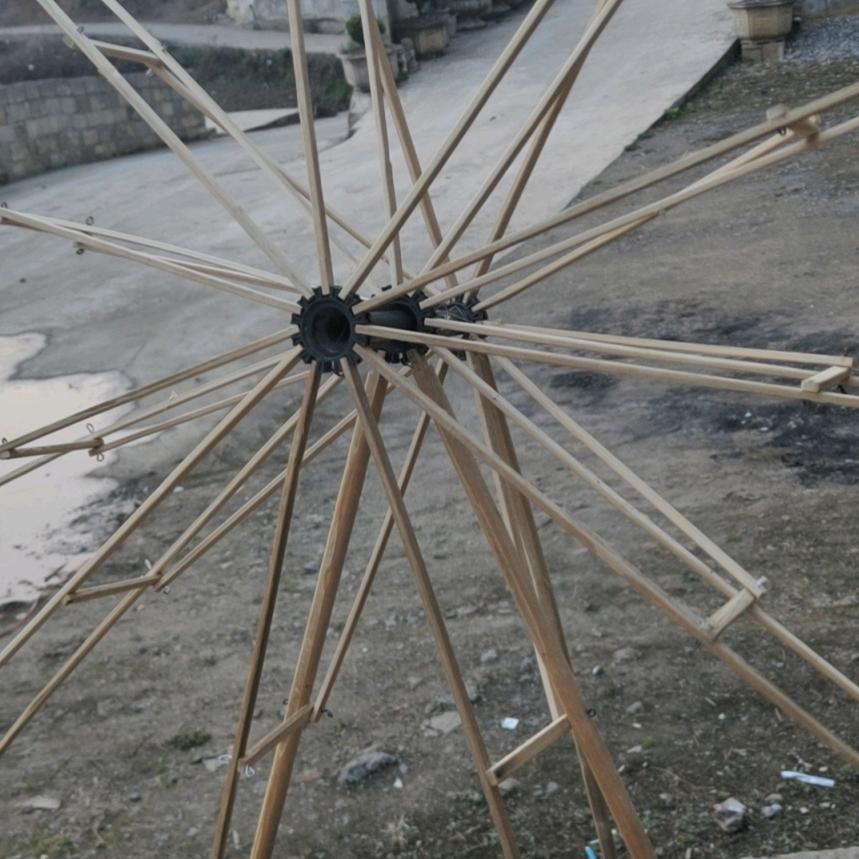 贵州各种款式花圈和架子批发