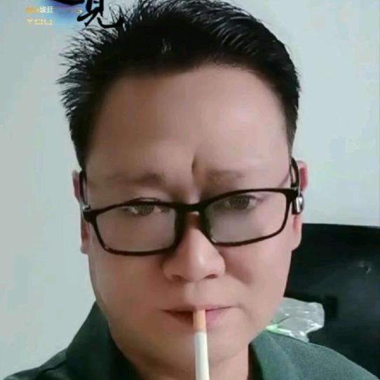 网络打败了爱情。