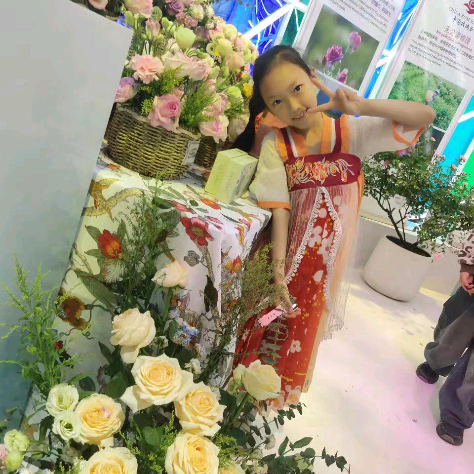 余音袅袅头像