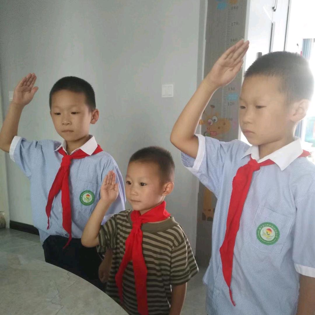 陈会芳（宇轩仕妈妈）