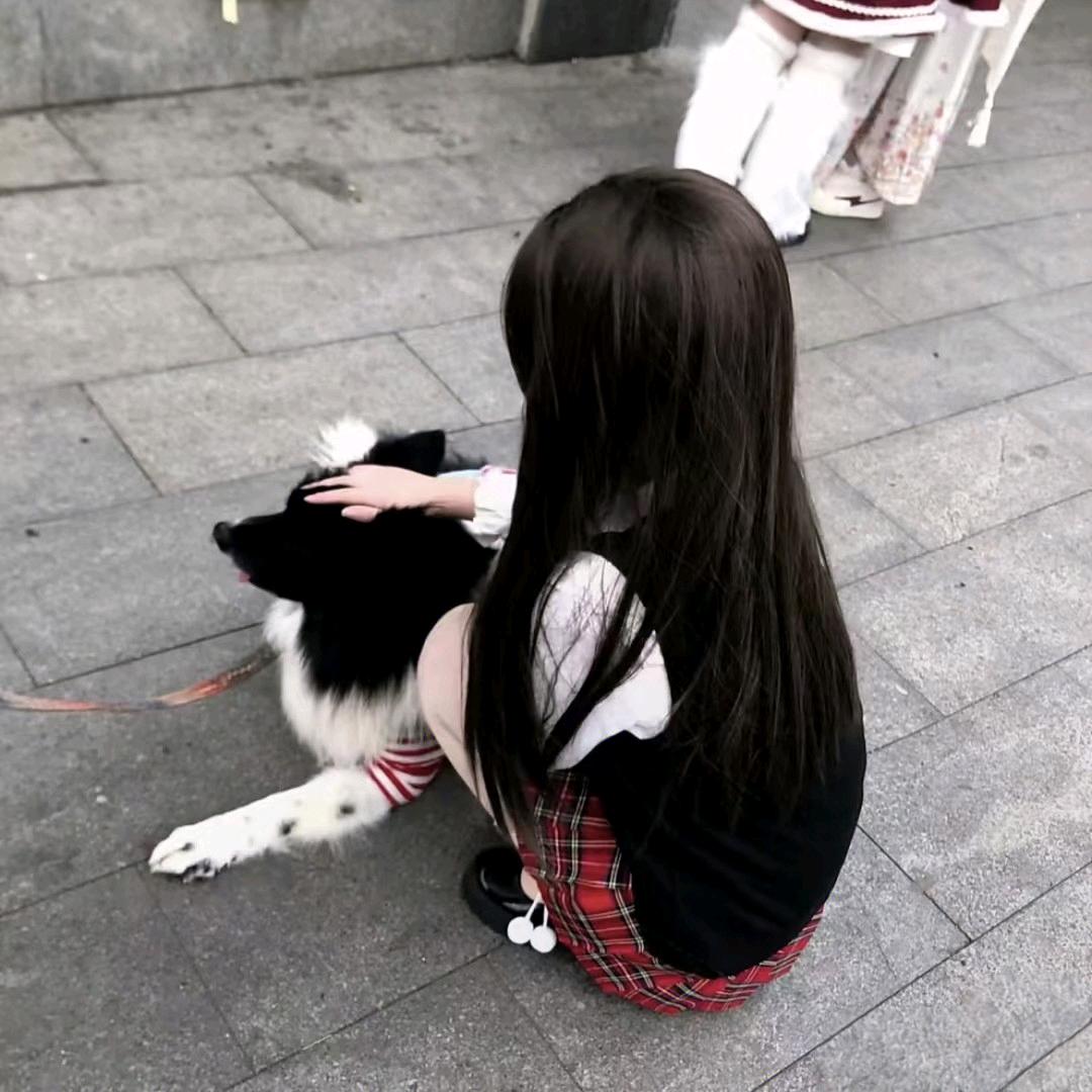 裴璇眠.