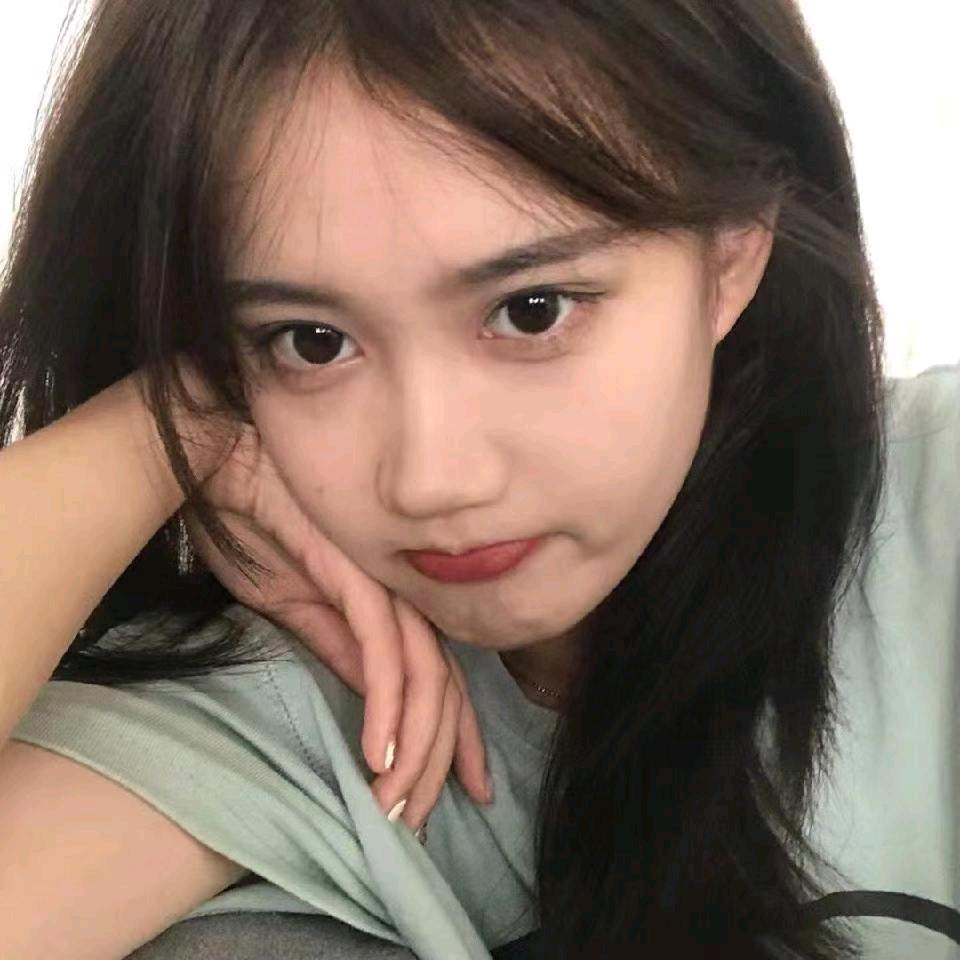小鱼儿谈球。