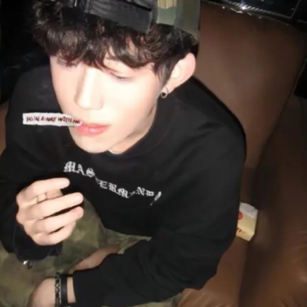 歪歪x.