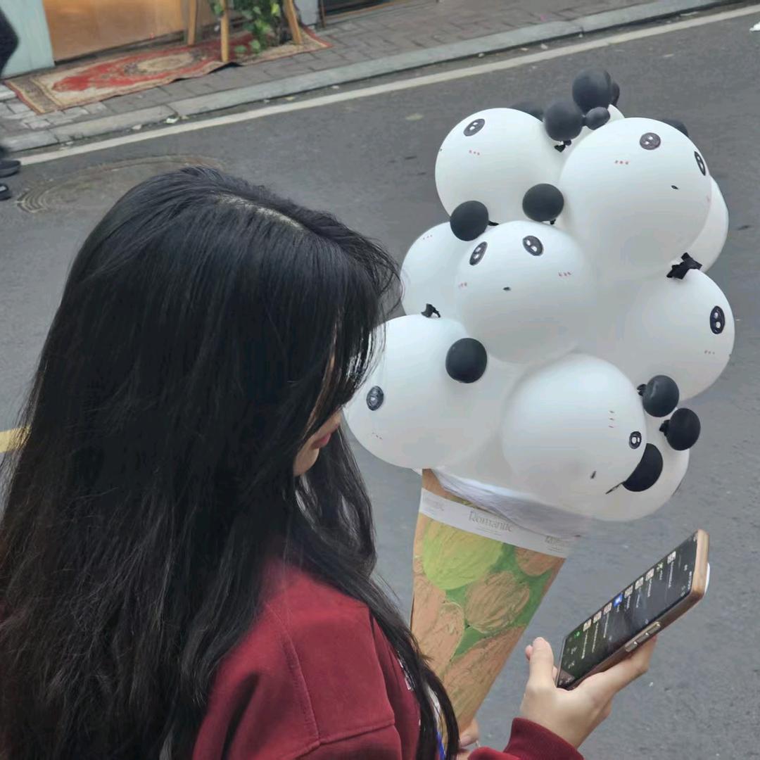 Jenny秋.