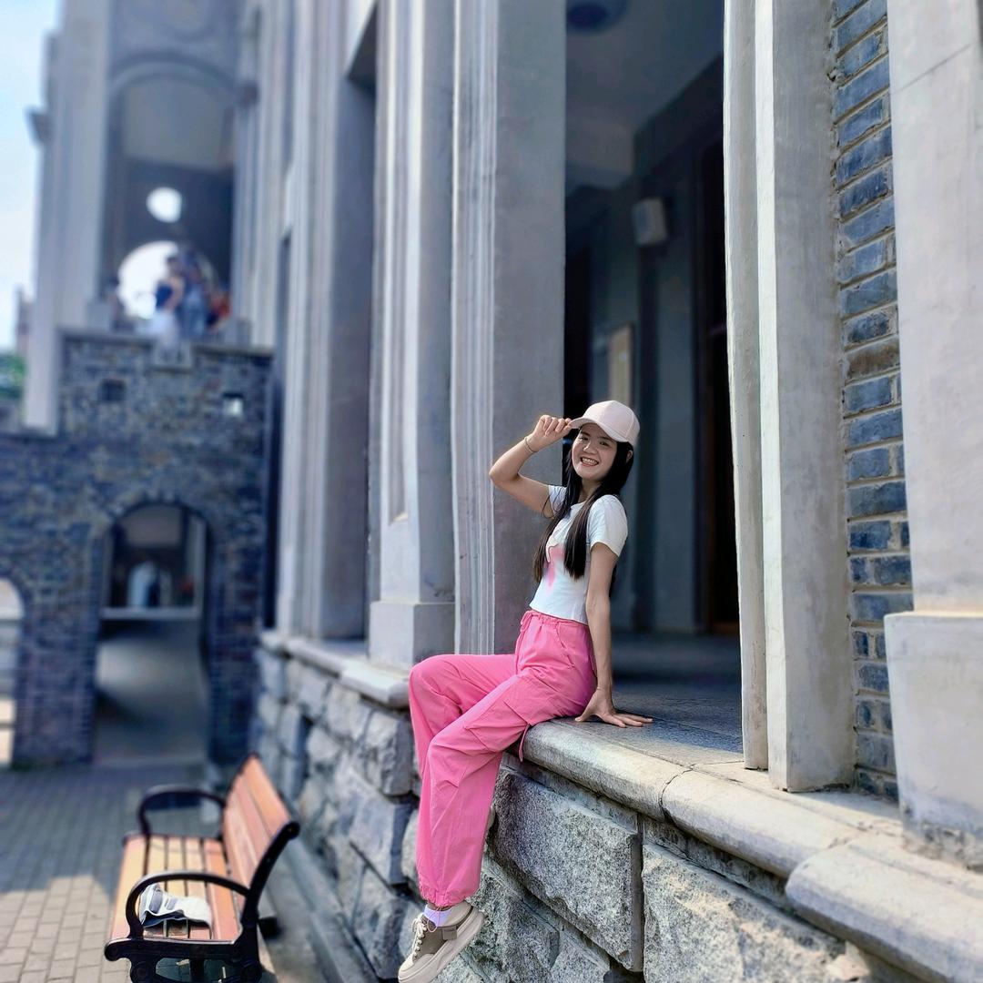 郧阳千仞岗服装