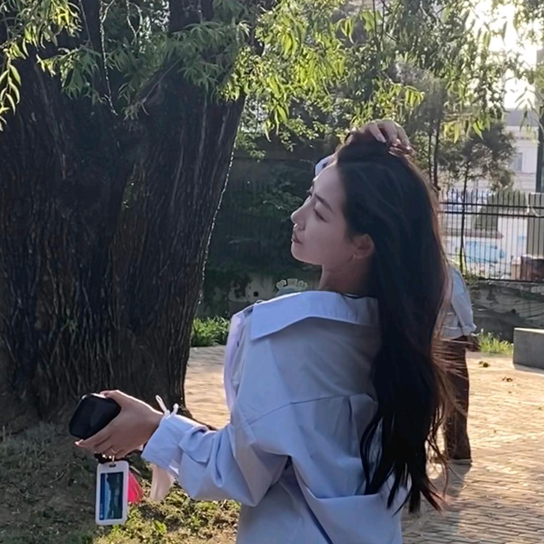 王悦y.