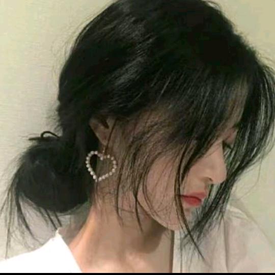 `     半糖加冰 .