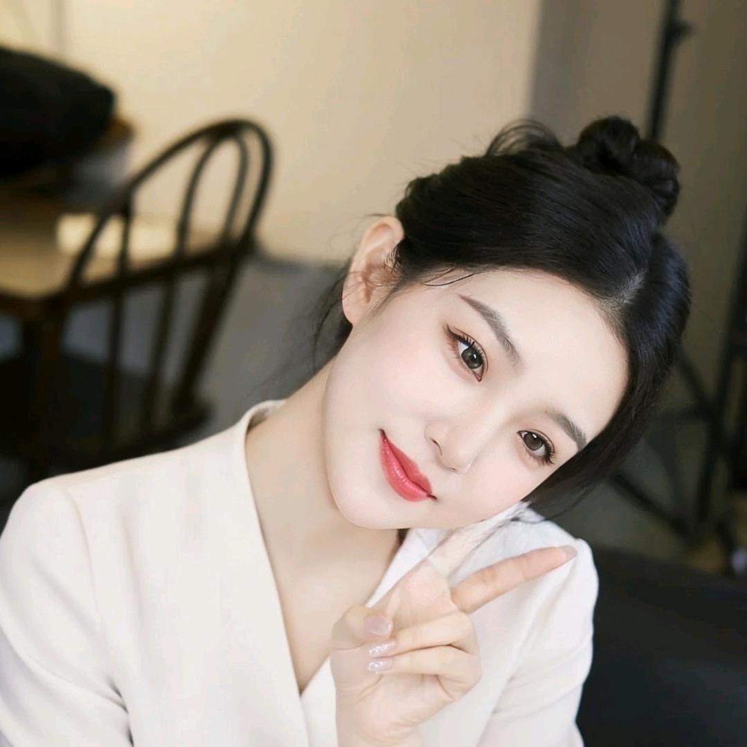 W婷婷