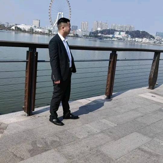 厚德载物
