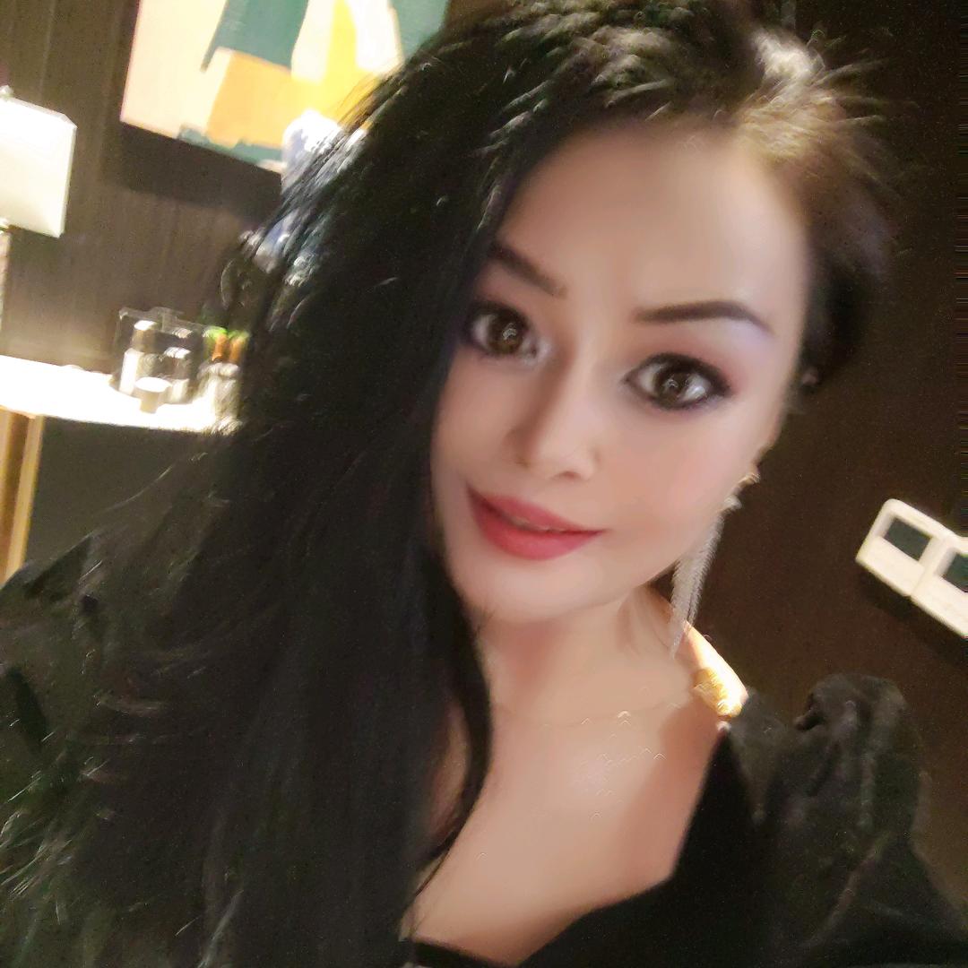哈萨克族~姑娘