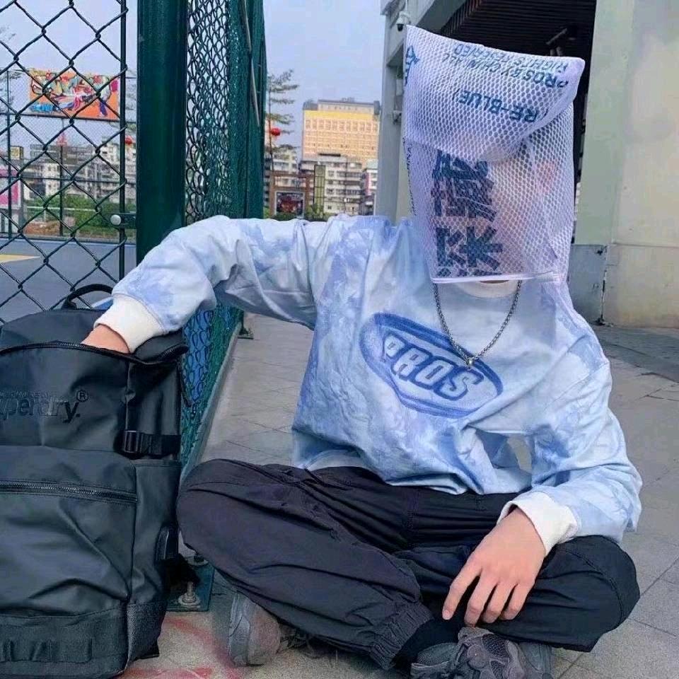 卧星入榻