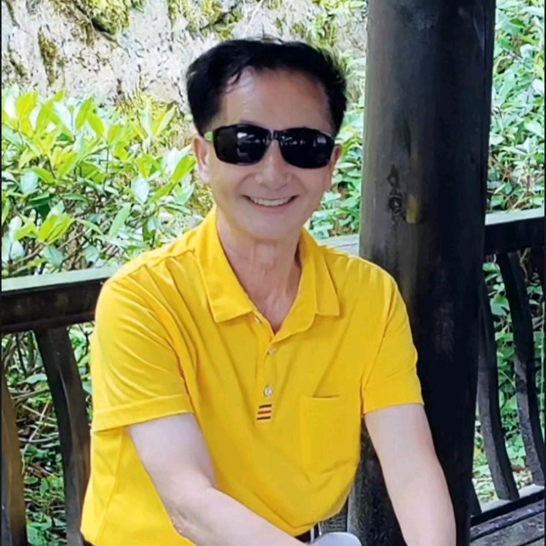 老帅锅一枚