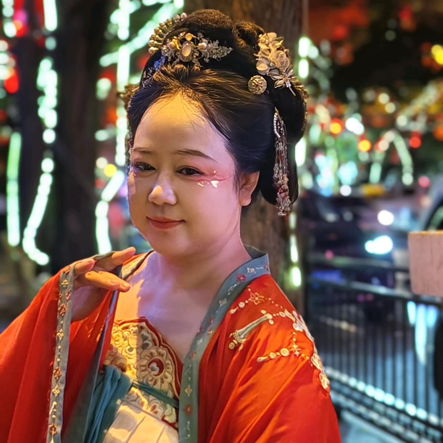 彩彩呀