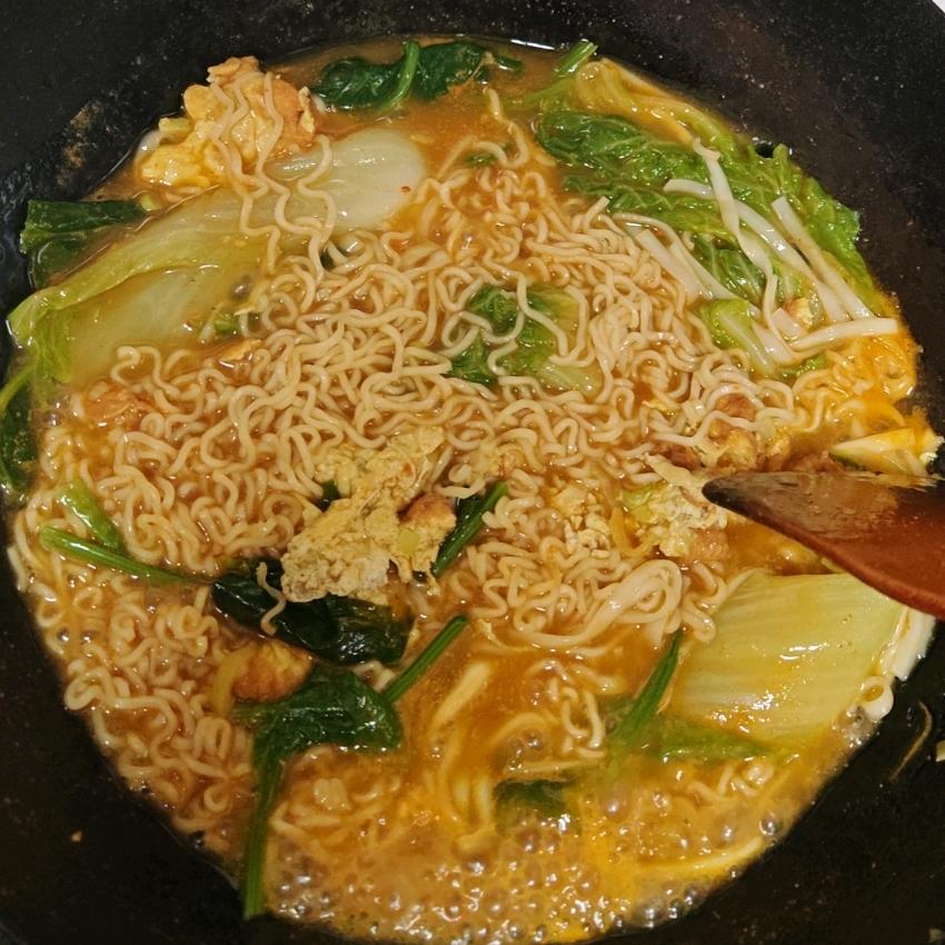 爱躺平的bia杰