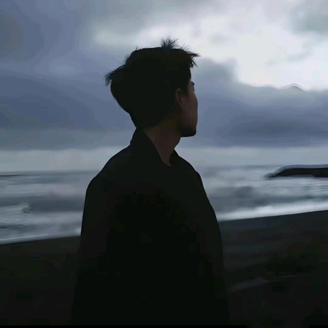 还在。