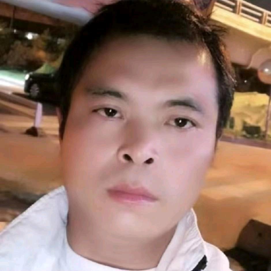 徐明国，一个人还没成家今年41岁，我选择