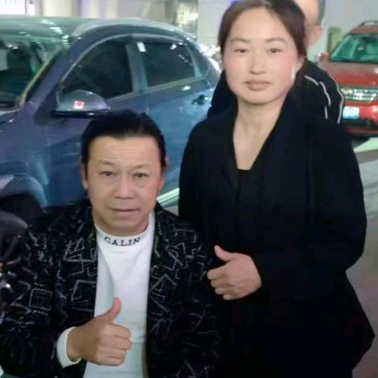 王妍  陕西云飞演艺公司付飞社韩雪
