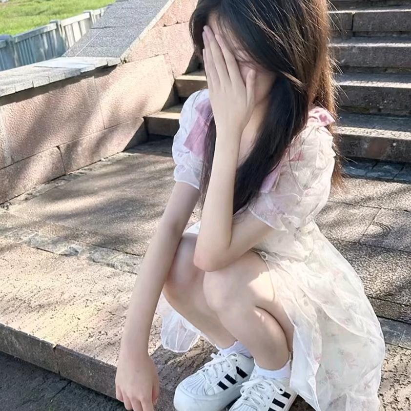 .̶♡̶眼̶里̶有̶星̶河̶✨头像