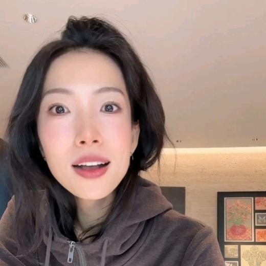 幸运燕儿【每日穿搭🥰】