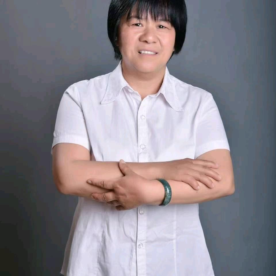 武冈秦桥村支书助农