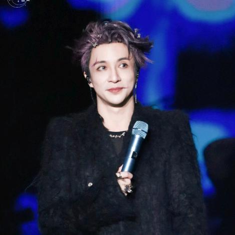 薛薛的歌特曼~~（见过薛之谦版）