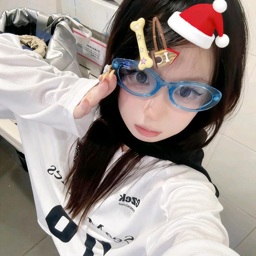 ໒꒰ྀི ´ ꒳ ` ྀི꒱১