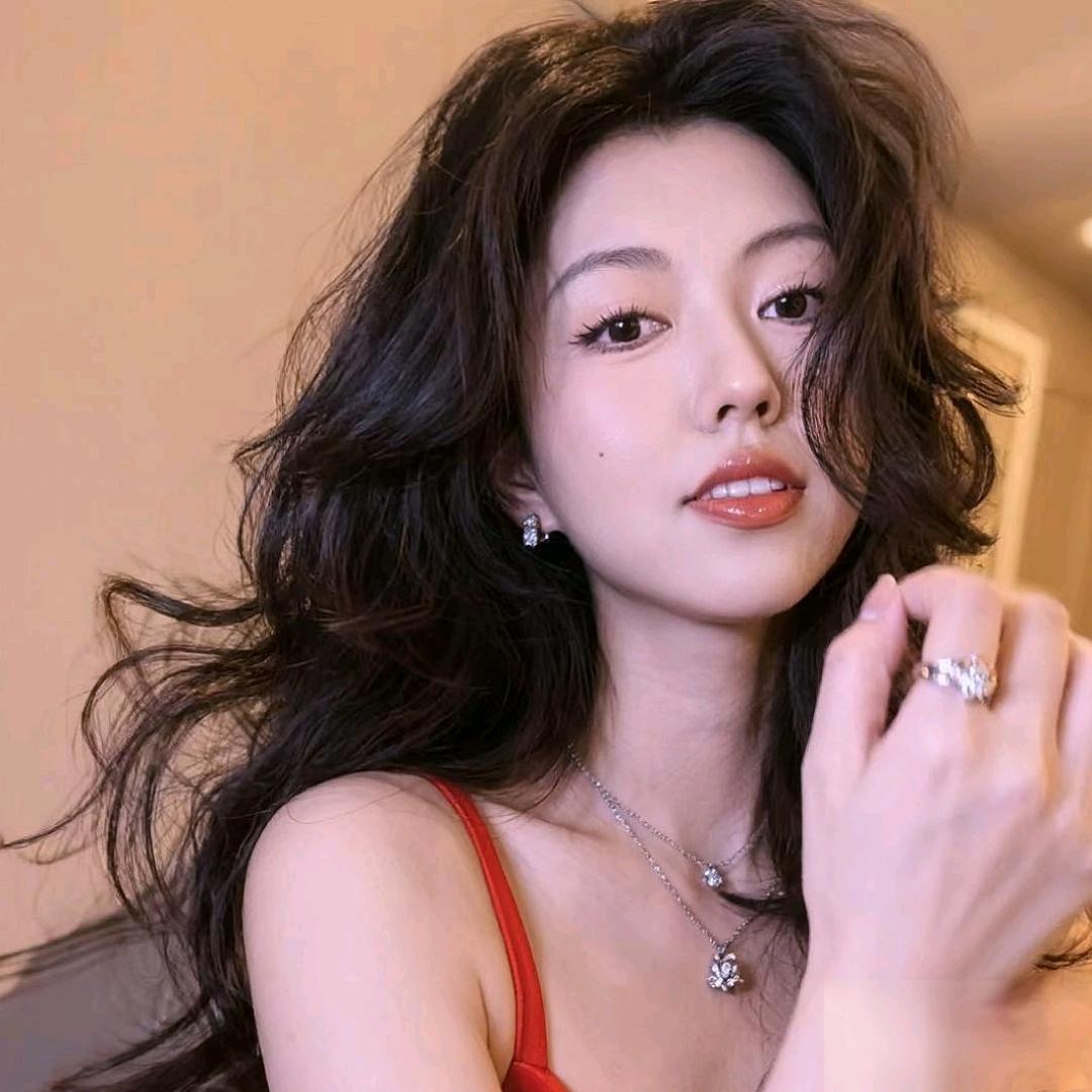 王娜往哪跑🍻