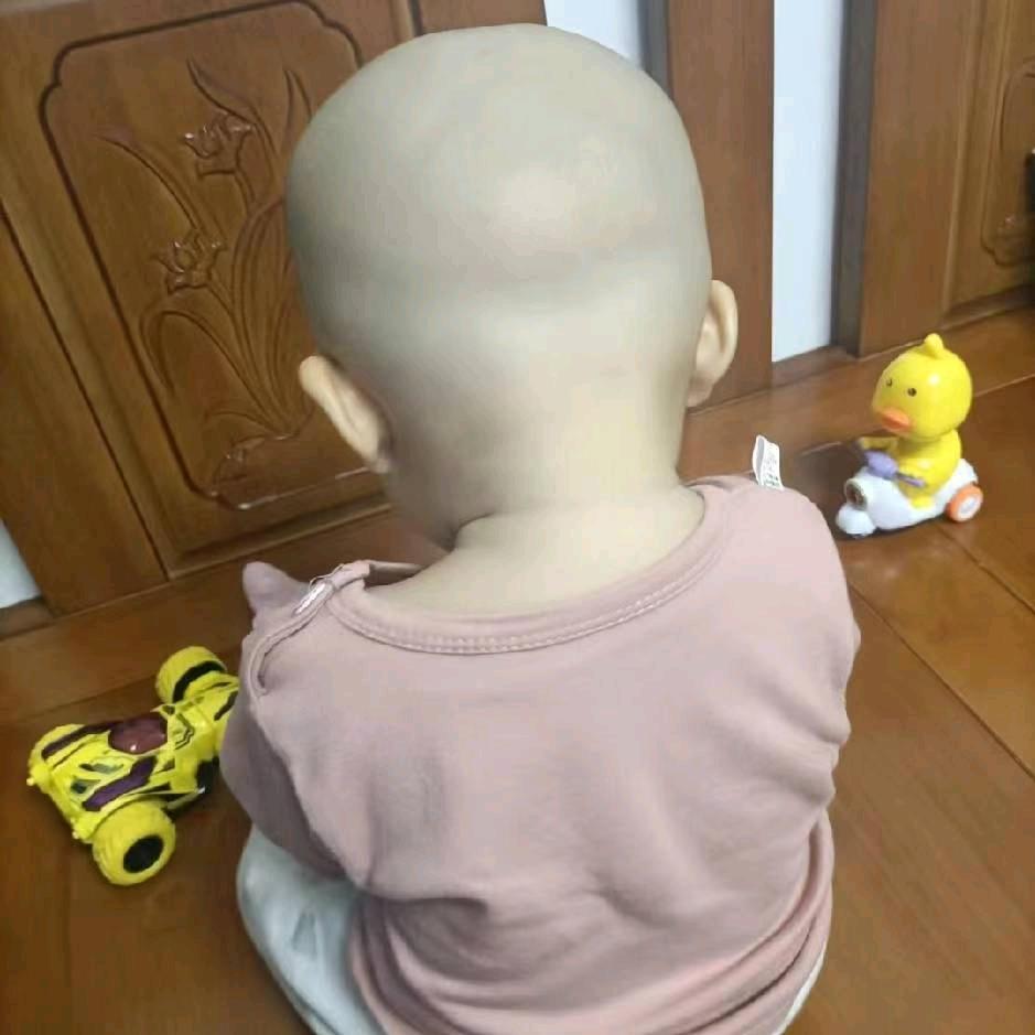 伄戼请叫我靓仔