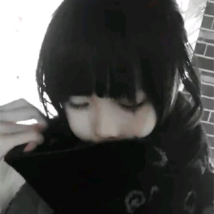 幻想是止痛药