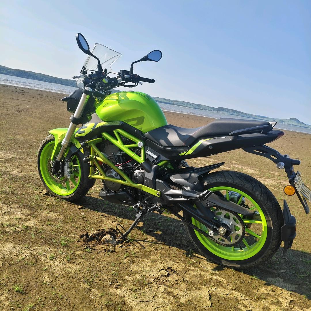 山河万色不抵你☜