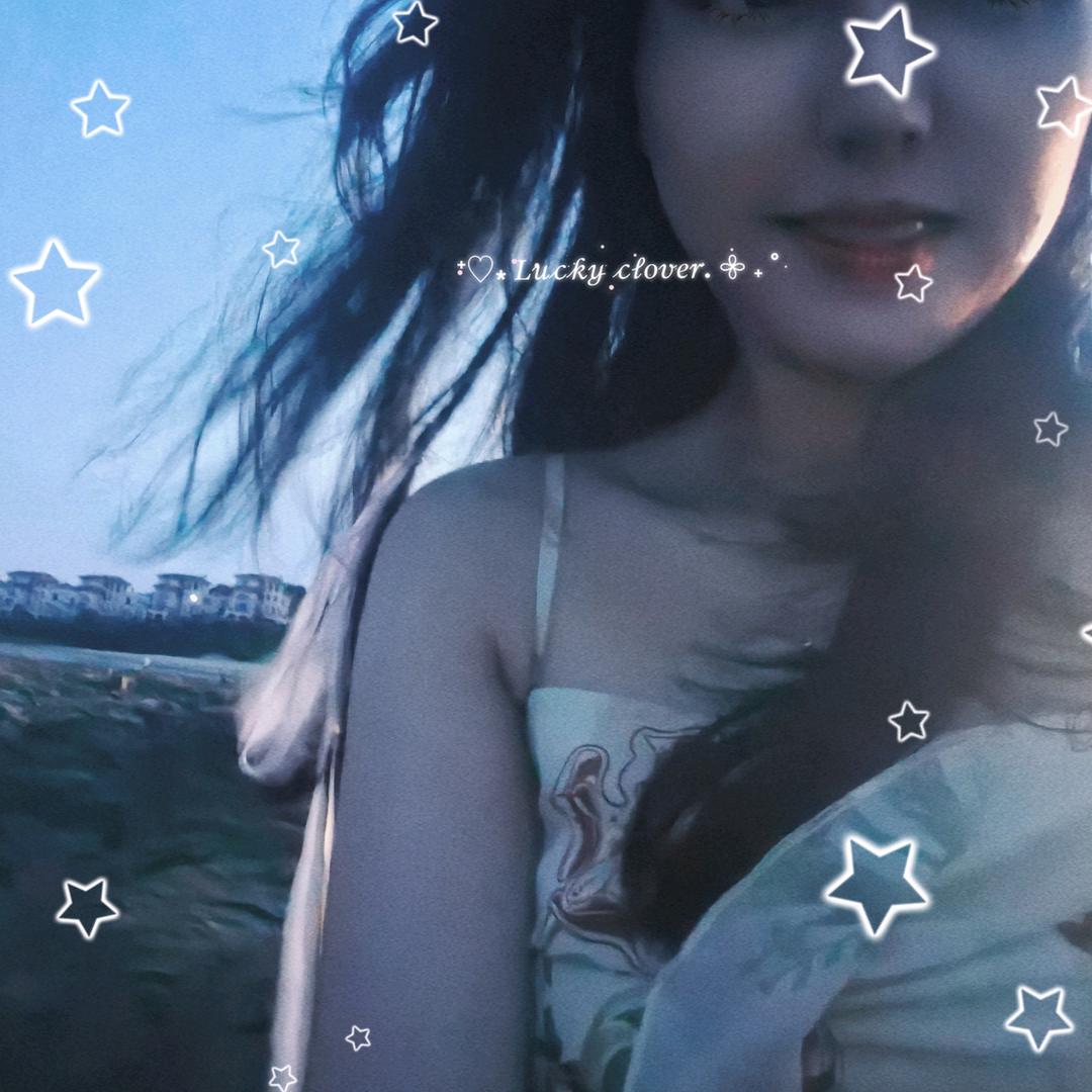带皇冠的尿不湿