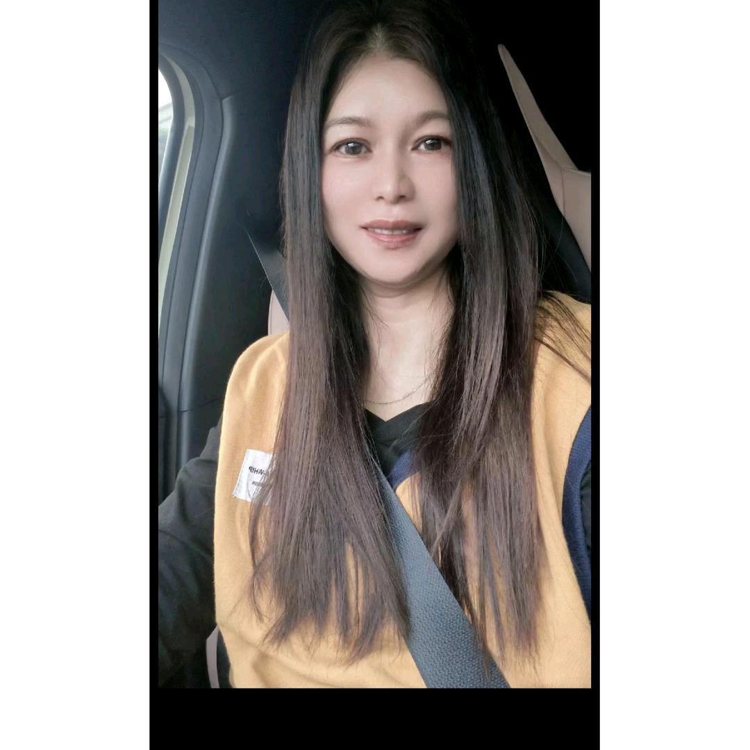 我是七彩吖