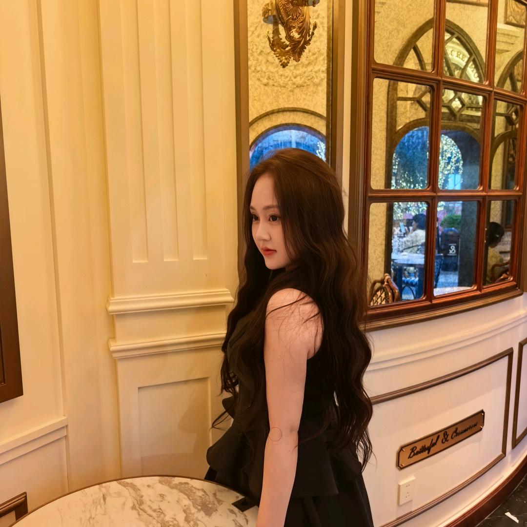 哈喽小赵