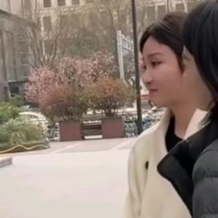 蓝天，白云