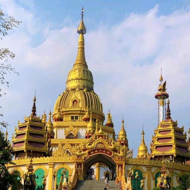 傣族岩宏🦚🦚🦚