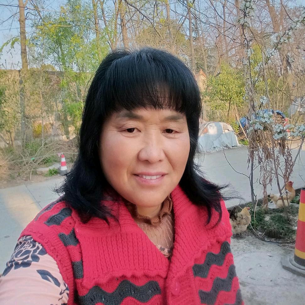 平平姐，聊天主播每天下午3.点十分开播